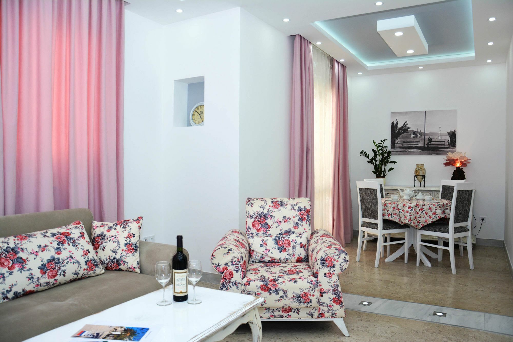 Wukovic Apartments 蒂瓦特 外观 照片